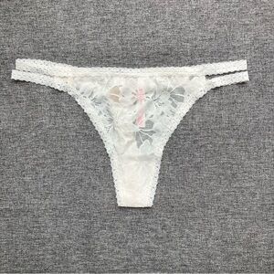 NWT Victoria’s Secret PINK Wink Strappy Thong Panty Floral Lace Coconut White L